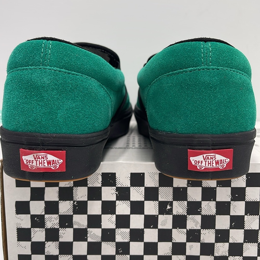 Vans WMNS Classic Slip-On Comficush Ultimate Green Sneakers - Picture 13 of 16